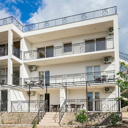 Apartments Natali Bar Luaran gambar