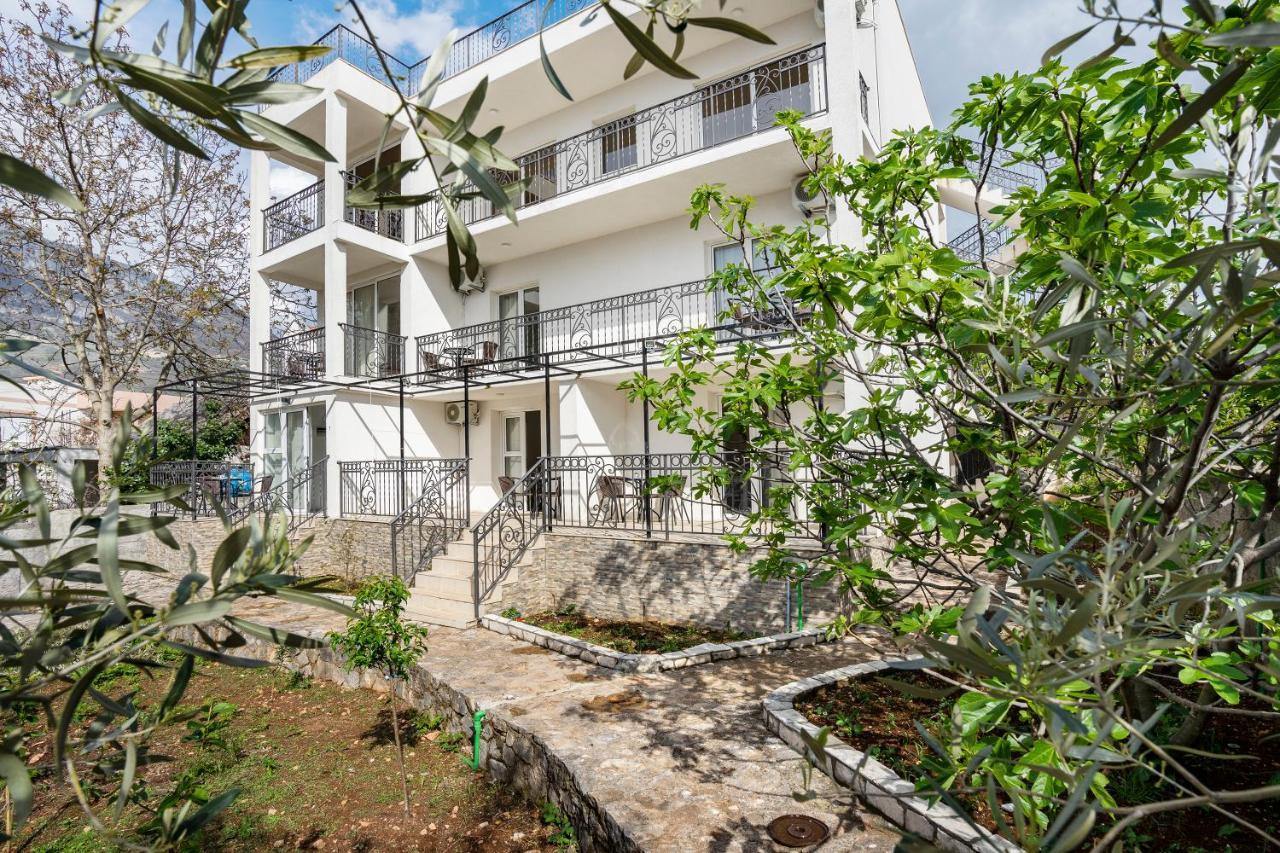 Apartments Natali Bar Luaran gambar
