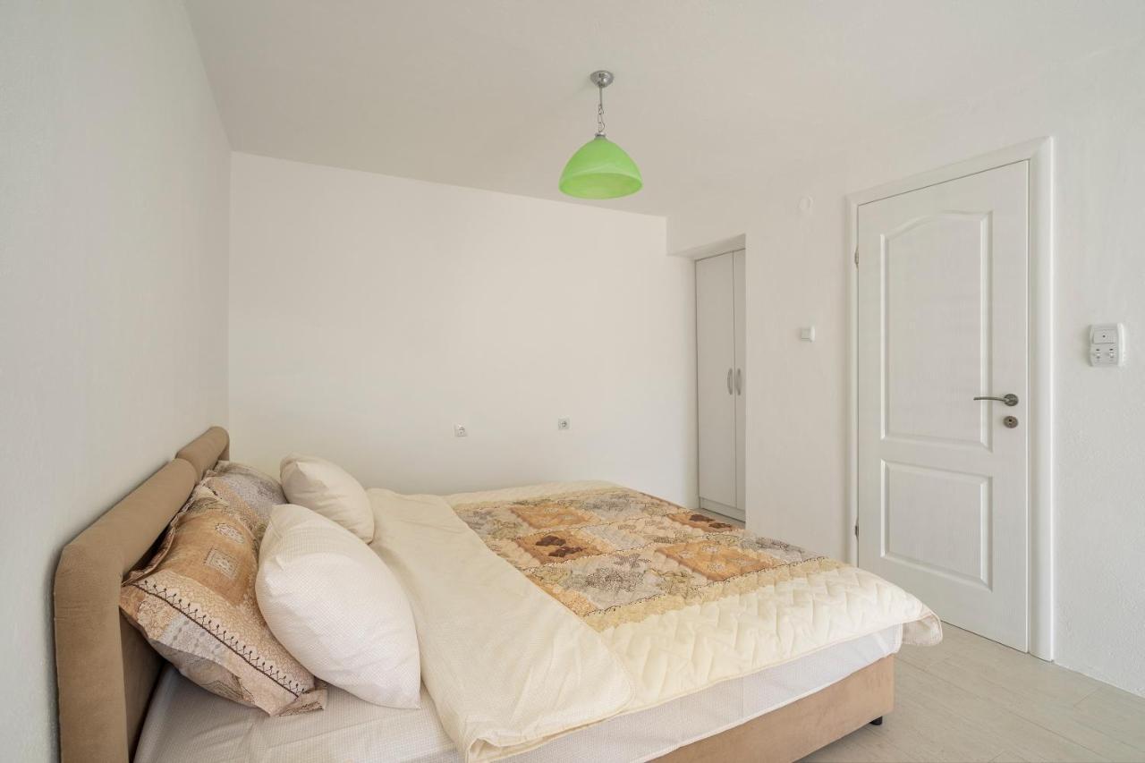 Apartments Natali Bar Luaran gambar