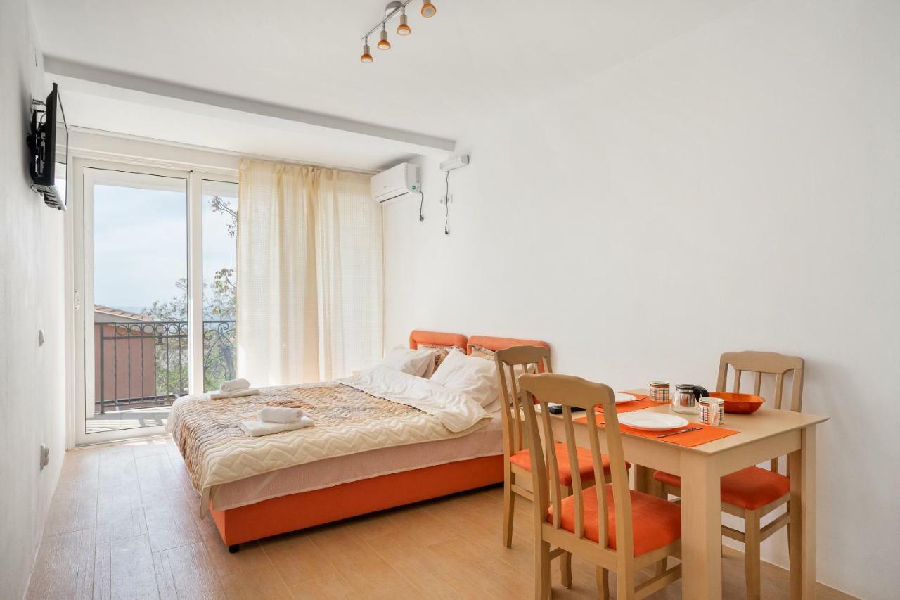 Apartments Natali Bar Luaran gambar