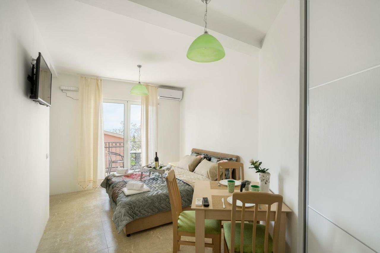 Apartments Natali Bar Luaran gambar
